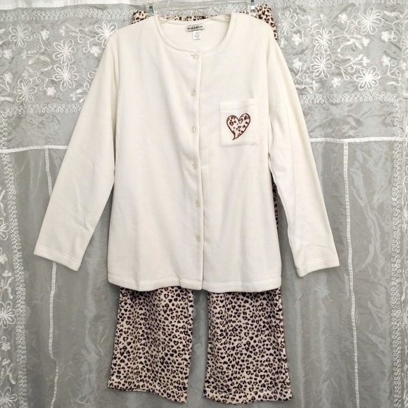 NEW Leopard & Cream Fleece Pajama Set, L - Picture 2 of 12